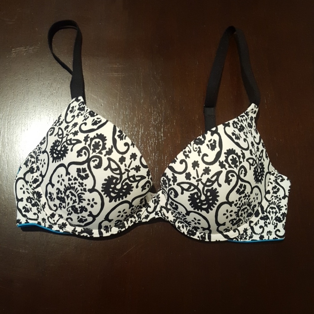 VS Bra